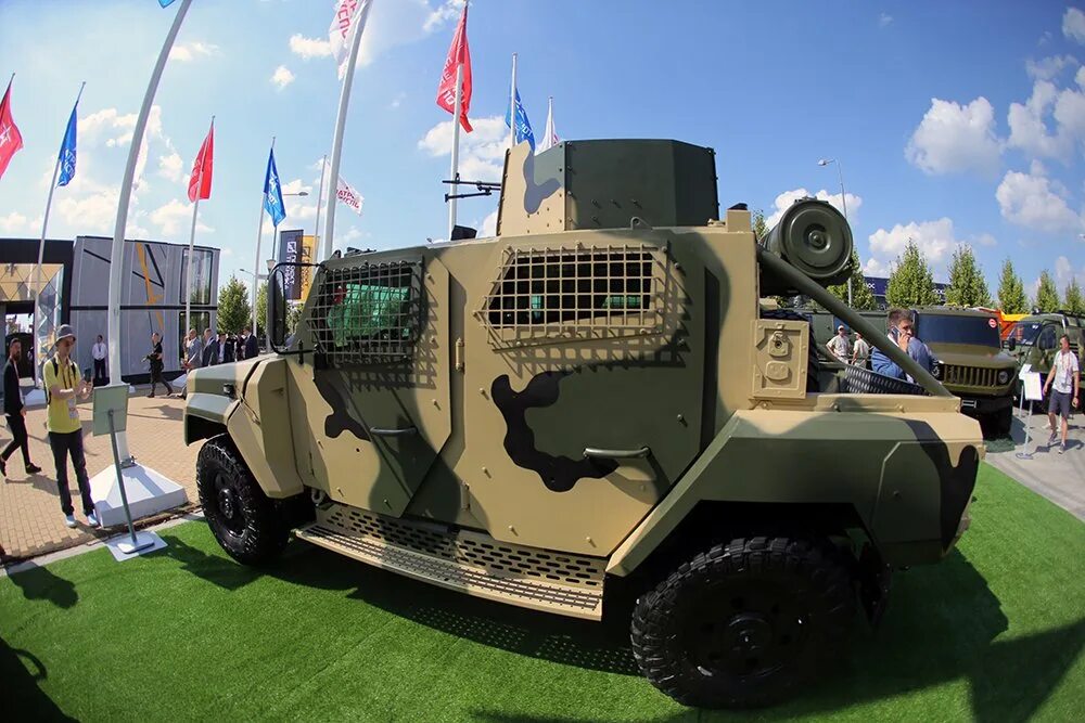 Бронеавтомобиль стрела пикап. Бронеавтомобиль стрела гражданский. Джип газ стрела 2021. Уаз стрела 2021. Впк стрела.