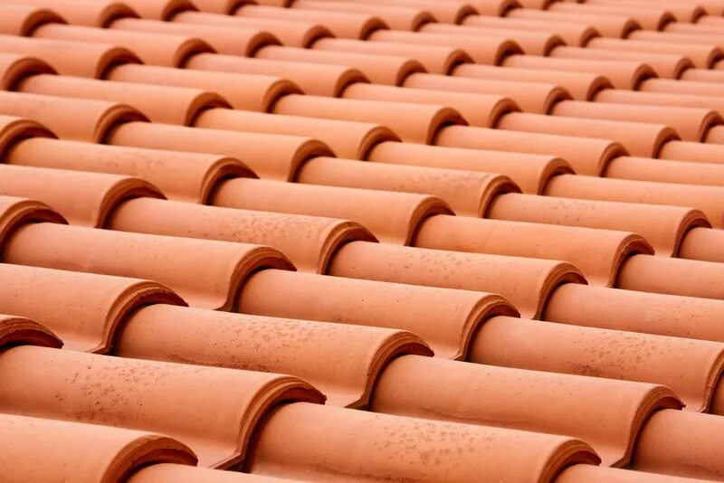 Кровельная черепица «Roofing Tiles». Минеральная черепица Braas. Глиняная черепица Браас. Черепичная глиняная кровля. Кровля керамическая черепица