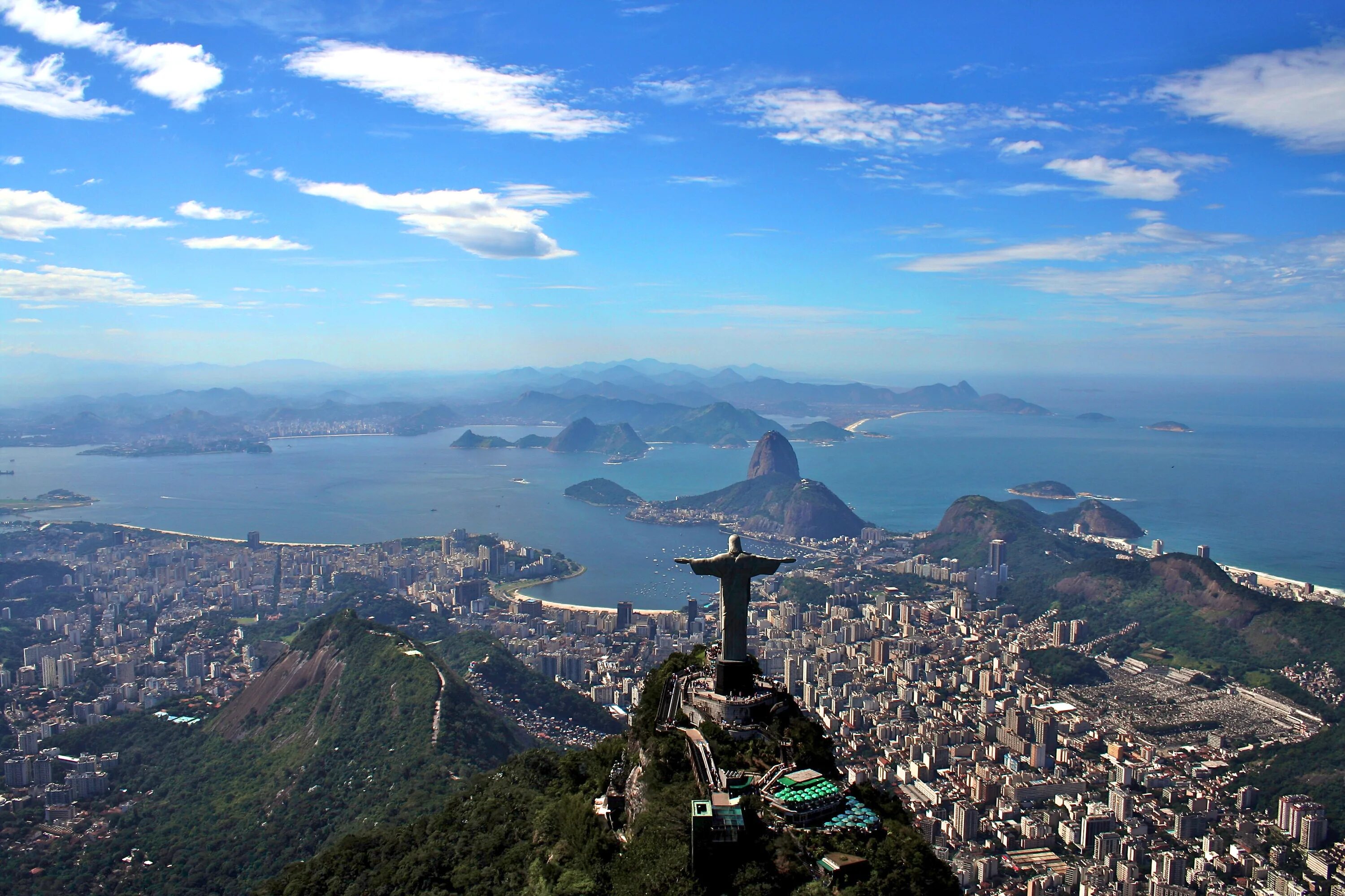 Country brazil. Бразилия Рио де Жанейро. Статуя Христа-Искупителя Бразилия. Рио-де-Жанейро (город в Бразилии). Южная Америка Рио де Жанейро.