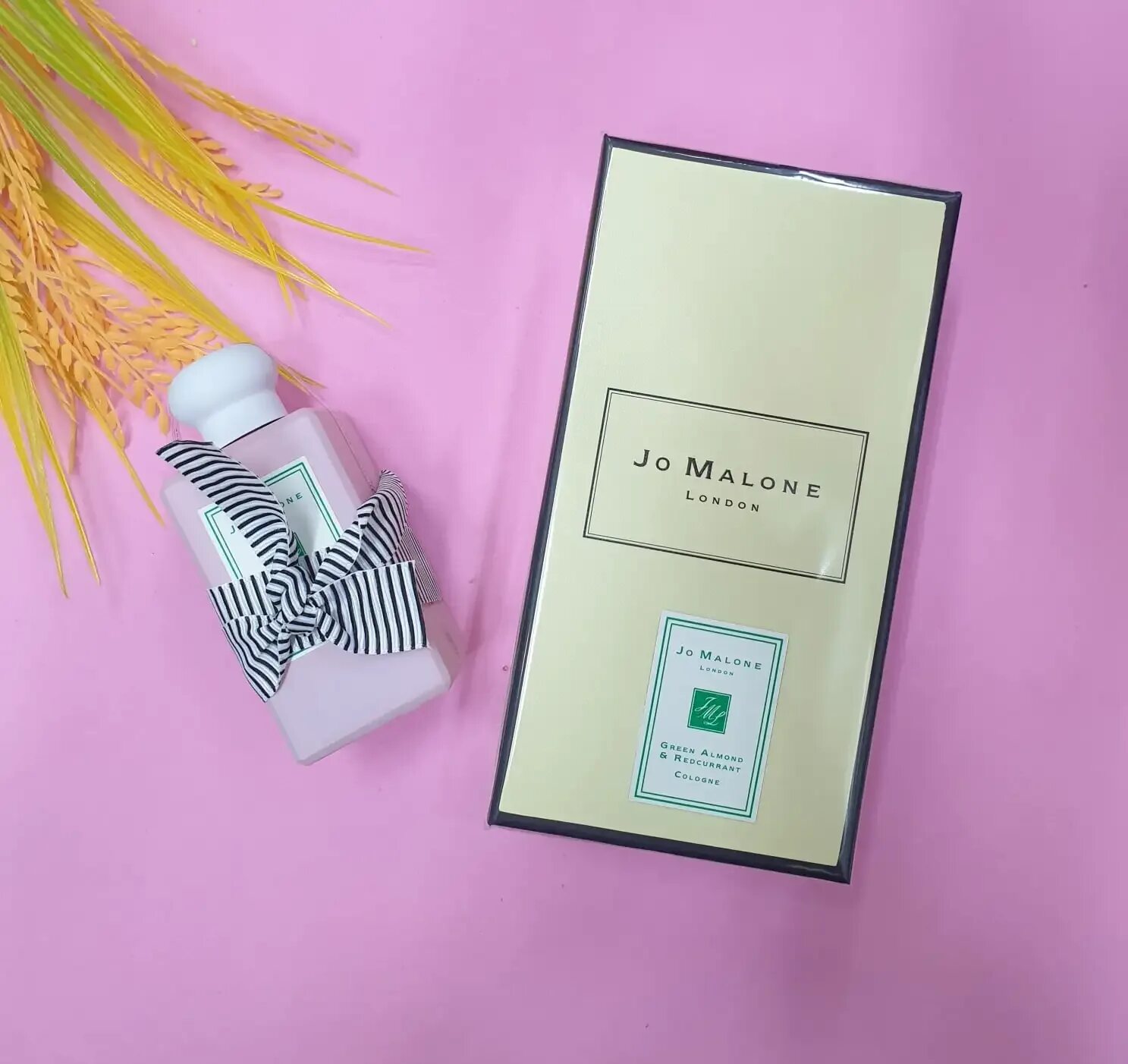 Jo malone green almond redcurrant. Jo Malone Green Almond 100 мл. Духи Джо Малон Грин Алмонд. Jo Malone Green Almond & Redcurrant, 100 ml.