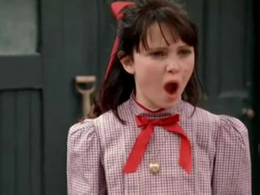 She from an american. She from an american. She from an american. Фелисити: история юной американки (2005. Leave her to heaven 1945.