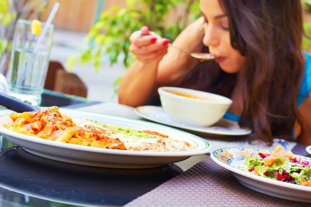 Eating in and eating out