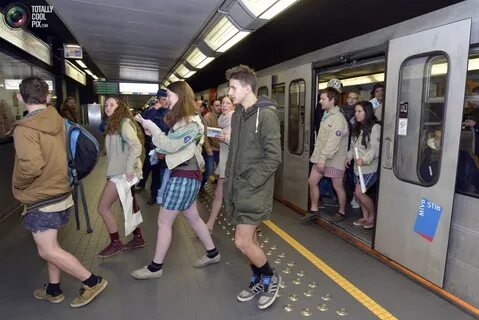 Метро штаны