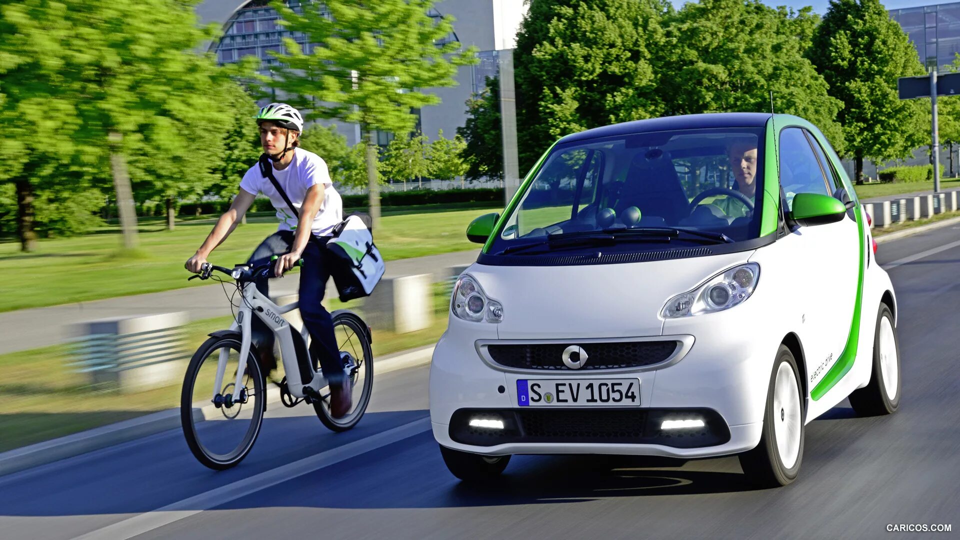 Smart fortwo electric. Электромобиль тойота i road. Good electro car. Good electro car. Smart fortwo electric drive 2020.