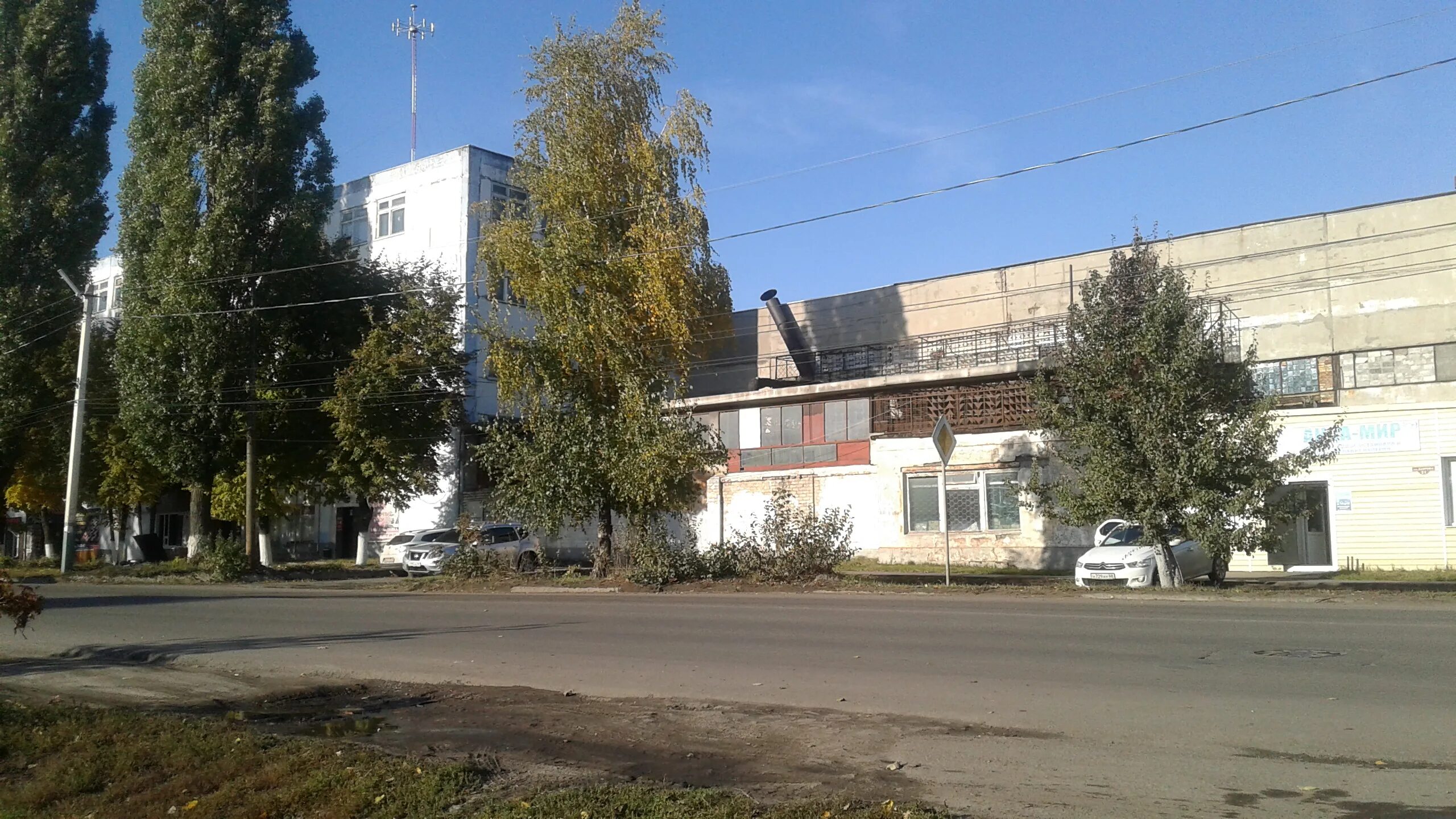 Бывший авторемонтный завод. Уссурийский авторемонтный завод. Зил уамз. Авторемонтный завод баку. Бывший авторемонтный завод.
