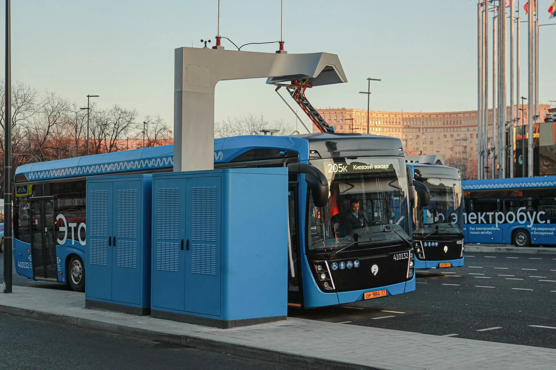 Электробус проезд. Iveco электробус 2025. электробус нефаз-52992. электробус тесла. электробус лиаз-6274.