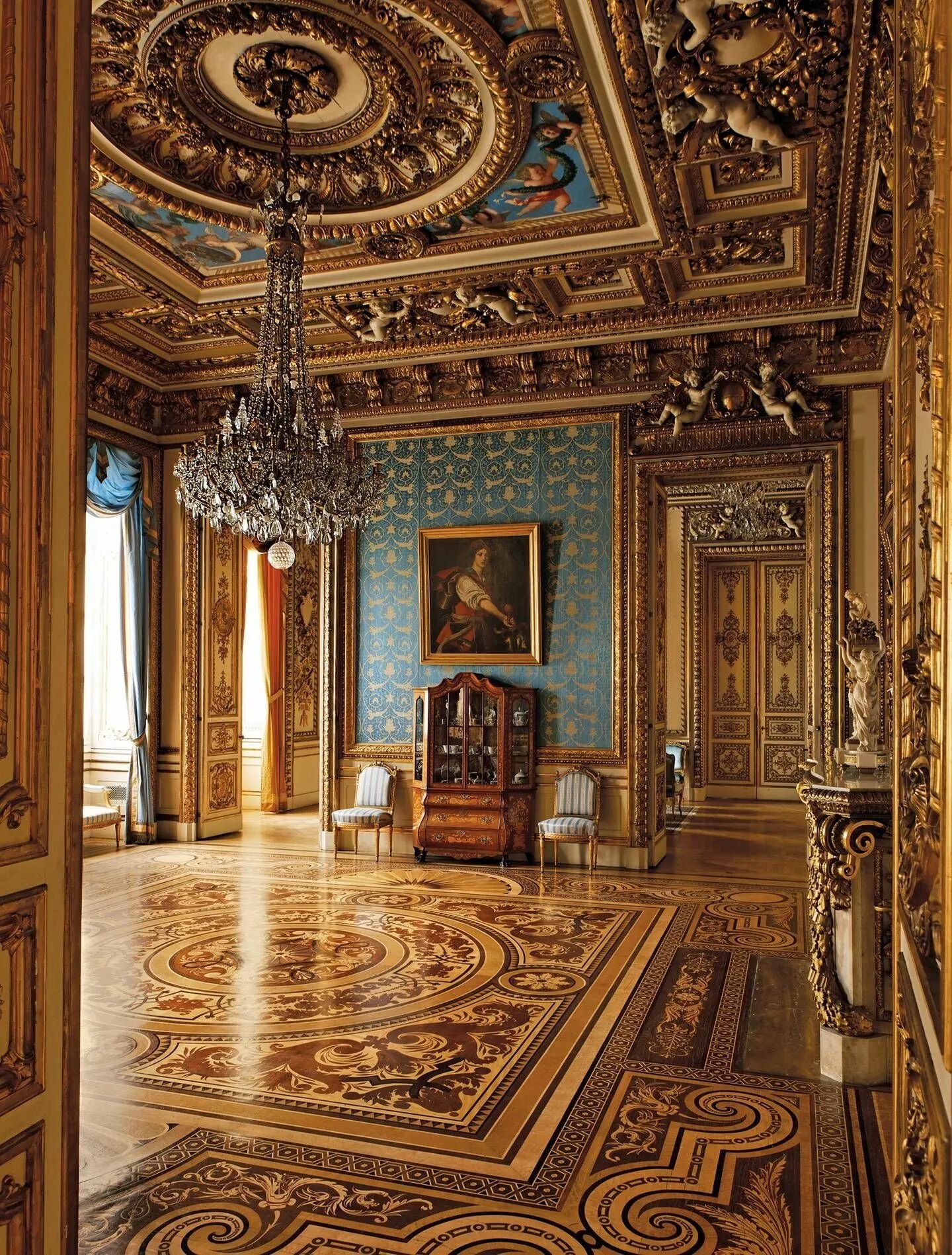 Сандрингемский дворец интерьеры. Версальский дворец интерьеры. Рококо паркет Дворцовый. Дворец Хайклер внутри.