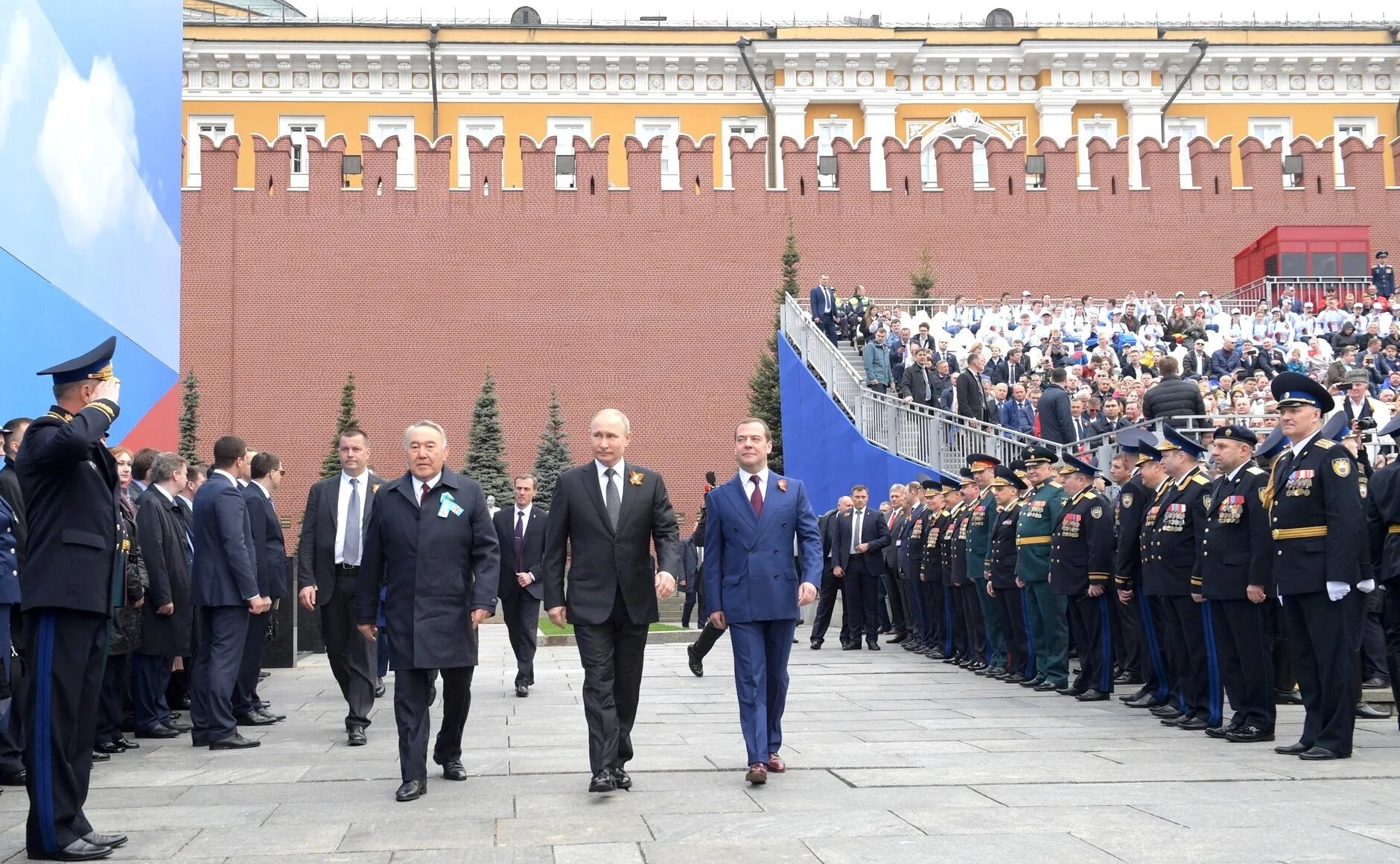 Назарбаев на параде Победы в Москве 2022. Парад Победы 2008 Медведев.