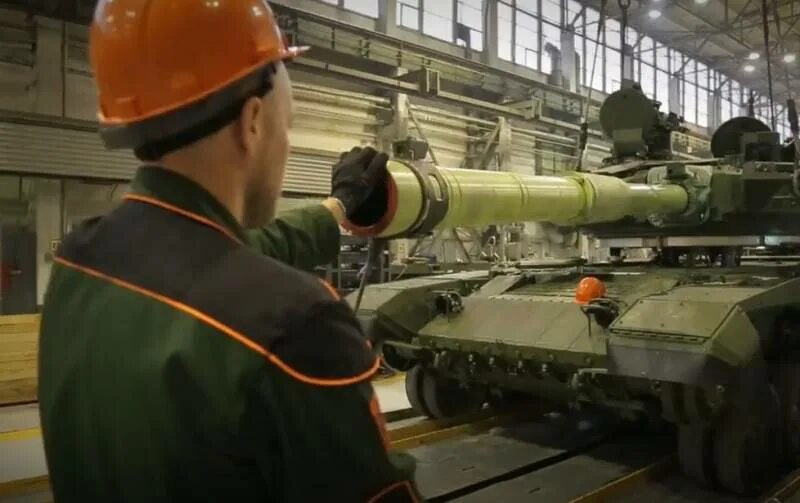 День увз. День увз. Уралвагонзавод нижний тагил танки. Т-90 прорыв уралвагонзавод. Уралвагонзавод нижний тагил.
