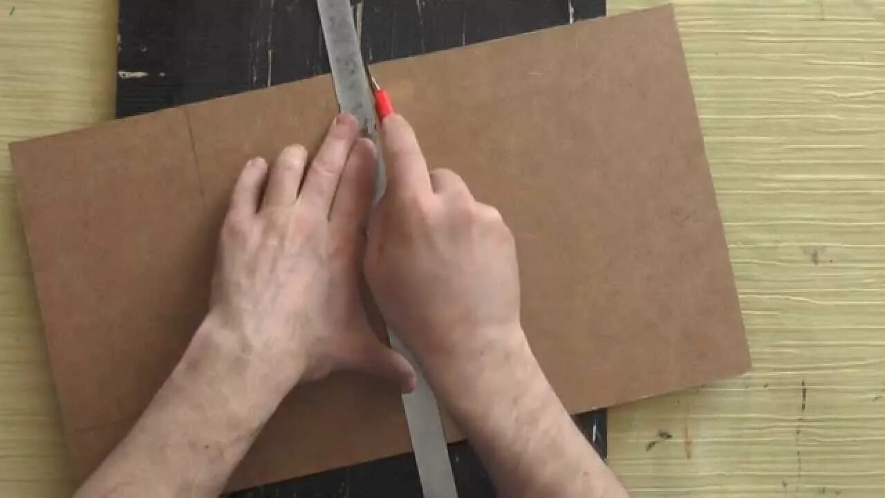 Как разрезать железную