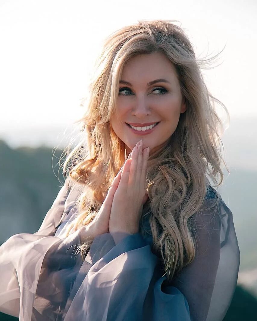 алсу 2019. валерия алла перфилова. валерия певица редкие волосы свои. виктория цыганова 2020. валерия певица.