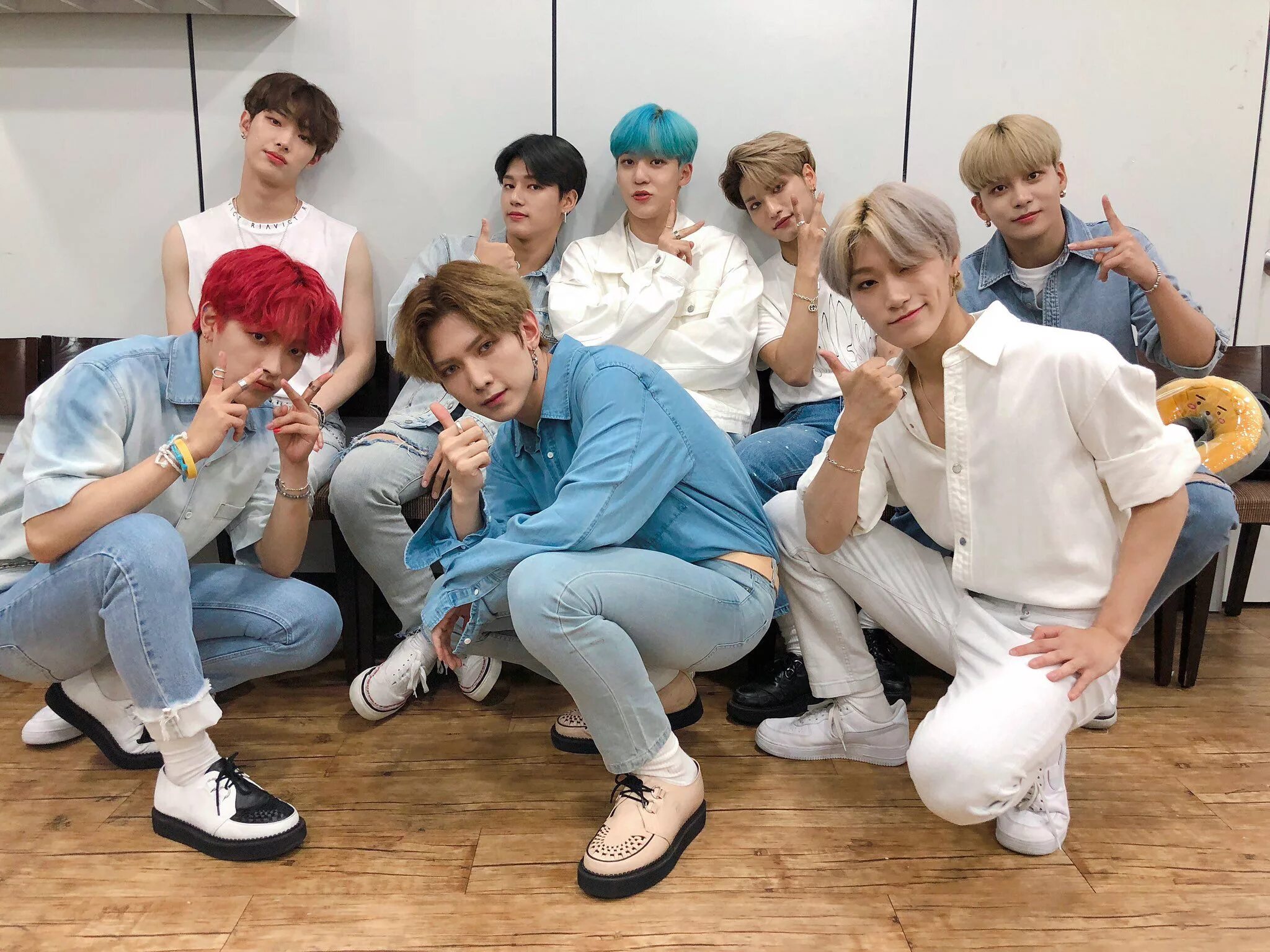 ATEEZ. ATEEZ(에이티즈). Корея группа ATEEZ. K Pop группа ATEEZ. Участники группы ateez