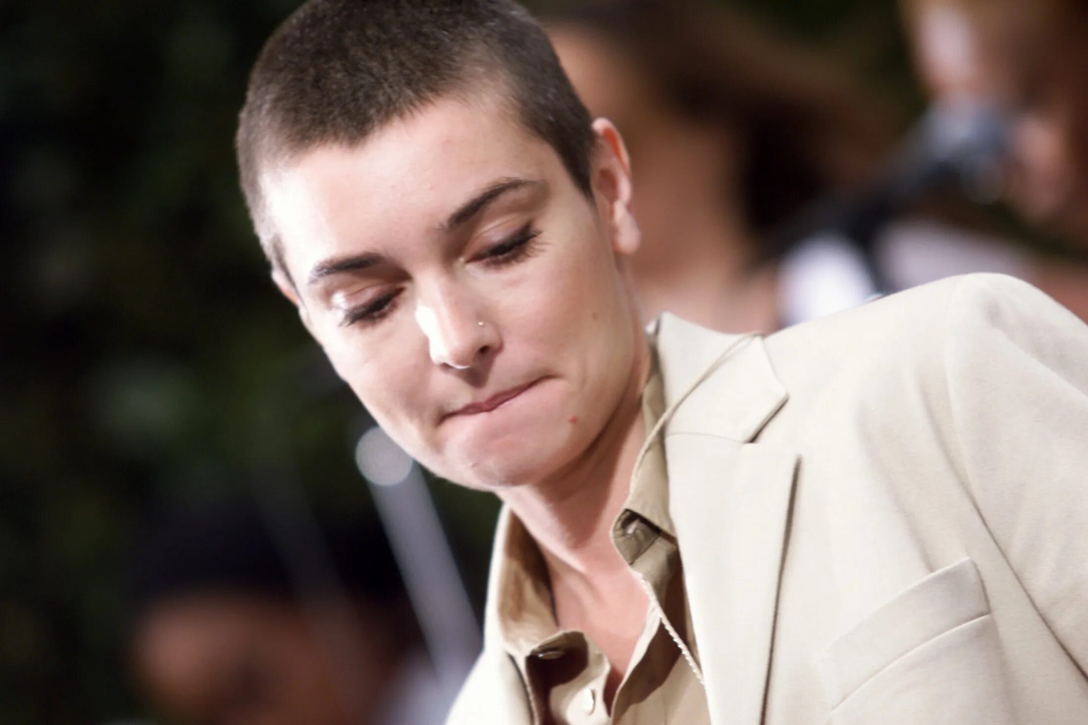 Read sinead s profile and complete. Шинейд о коннор. шинейд о коннор 2025. шинейд о’коннор фото. sinead o&#039;connor 2000.