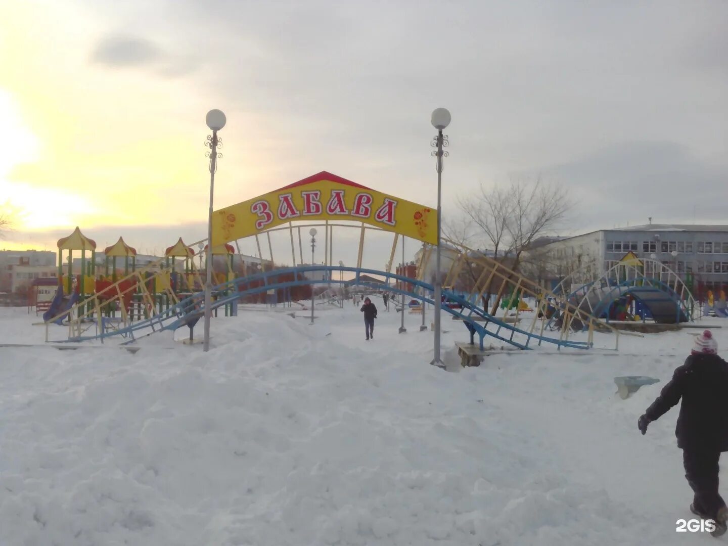 Пгт бачатский. Пгт бачатский г белово. парк юбилейный бачатский. бачатский парк забава. аллея литвина посёлка бачатский.