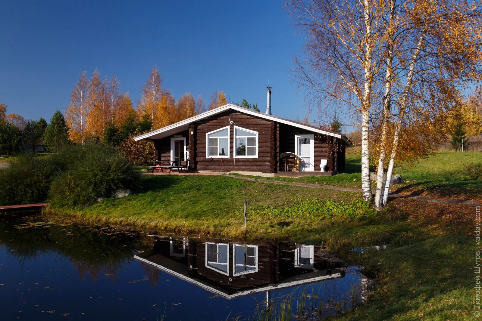 Ерёмина гора валдай база отдыха. Гора валдай озеро. База отдыха валдай еремина гора новгородская область. Еремина гора валдай. Гора валдай отдых.