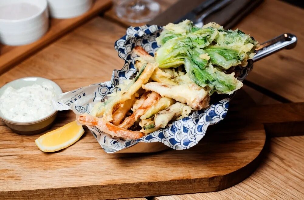 Гутцайт с. Подворье меню. Подворье меню. Кафе русское подворье суздаль. Пироги в ресторане подворье.