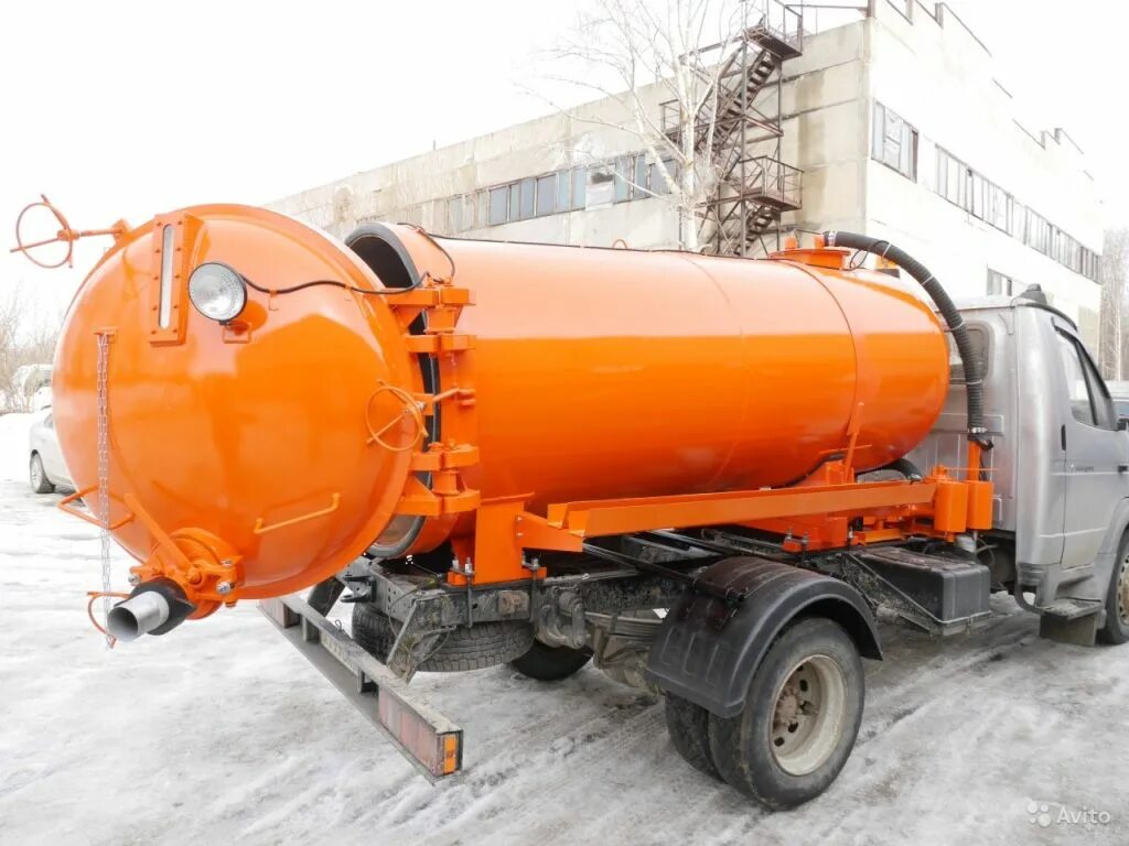 Вакуумная бочка 4м3. Цистерна ассенизаторская ГАЗ 3309. Вакуумная (илососная) gaz 3309. Цистерна илососная 4 Куба.