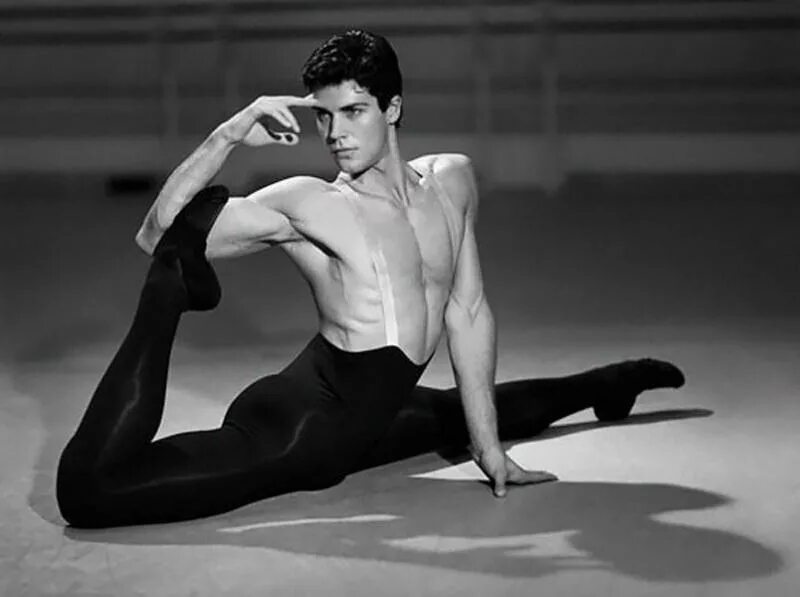 Роберто Болле балет. Roberto Bolle артист балета. Роберто Болле Vogue. Артисты балета мужчины