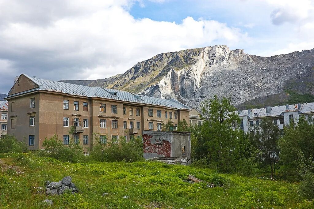 Сейдозеро гиперборея. Мининский остров. Ночь в хибинах в августе. Камни кольского полуострова. Землетрясения на кольском.