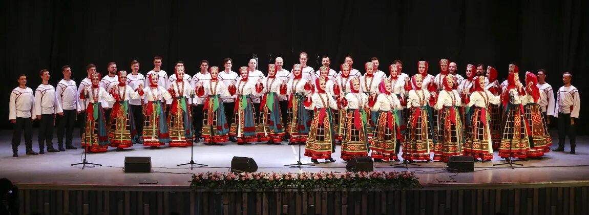 Руководитель хора имени Пятницкого. Хор им Пятницкого. Пятницкий руководитель хора Пятницкого. Солистка хора имени Пятницкого. Русская академическая группа