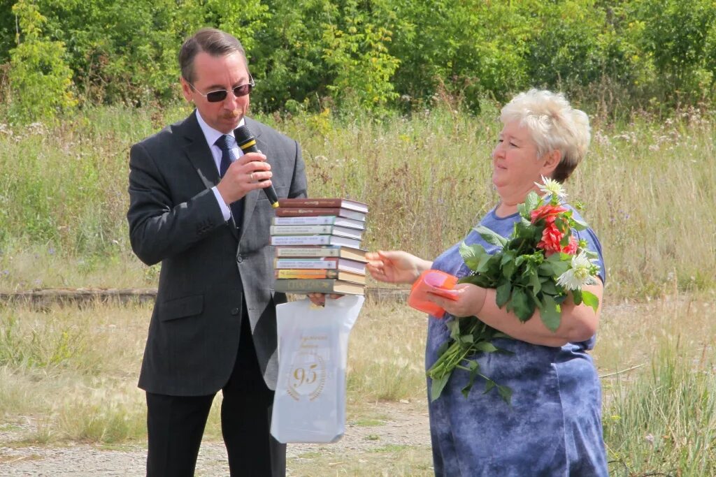 Подслушано еткульский. Еткуль подслушано еткуль. Подслушано еткульский. Еманжелинка музей. Еткульская сош.