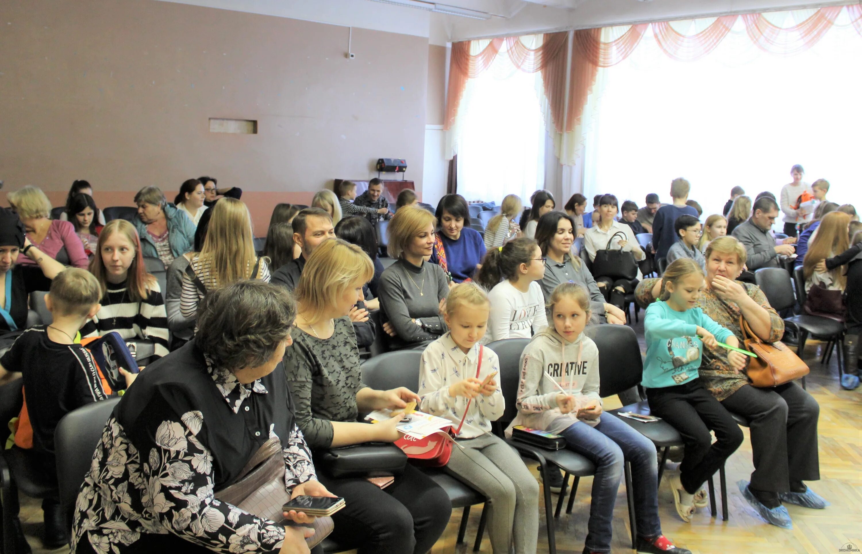 Центр семья волжский. Эмблема духовности. Центр семья волжский. Центр семья волжский. Талисман волжский.