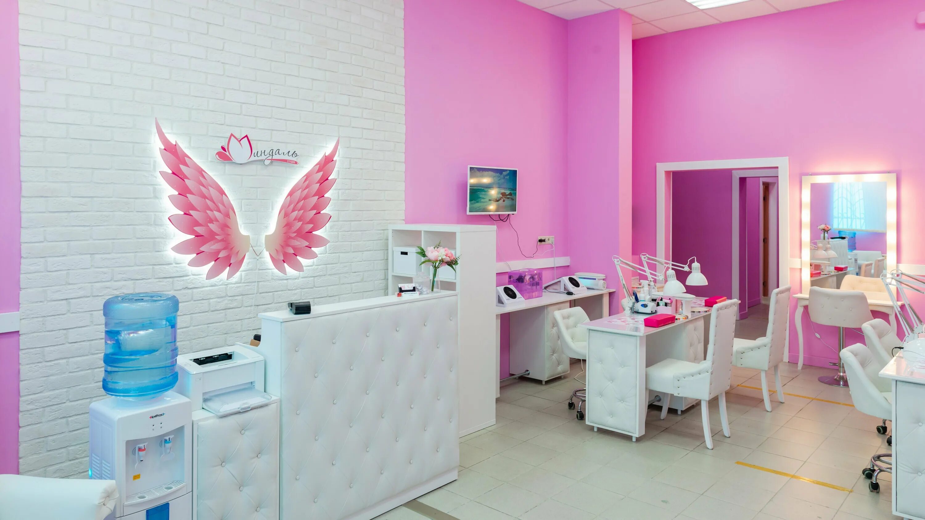 Студия маникюра миндаль лермонтовский проспект. Лермонтовский проспект д 10 к 1. Лермонтовский проспект салоны. Спа салоны в жулебино. Парикмахерская на меланжевом иваново.