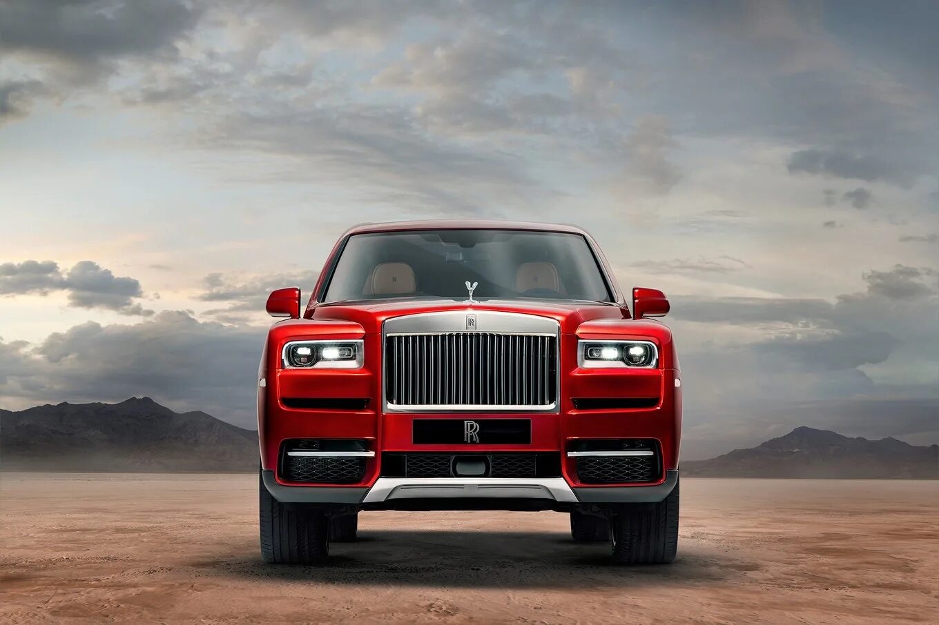 Роллс ройс калинан. Rolls Royce Cullinan. Rolls-Royce Куллинан. Rolls Royce Cullinan красный. Джип Rolls Royce Cullinan.