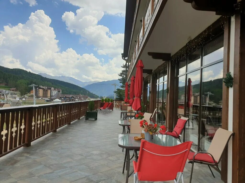 шашлык в горах. база таулу архыз. золотой ягненок село архыз. архыз чинар шале. золотой ягненок ресторан.