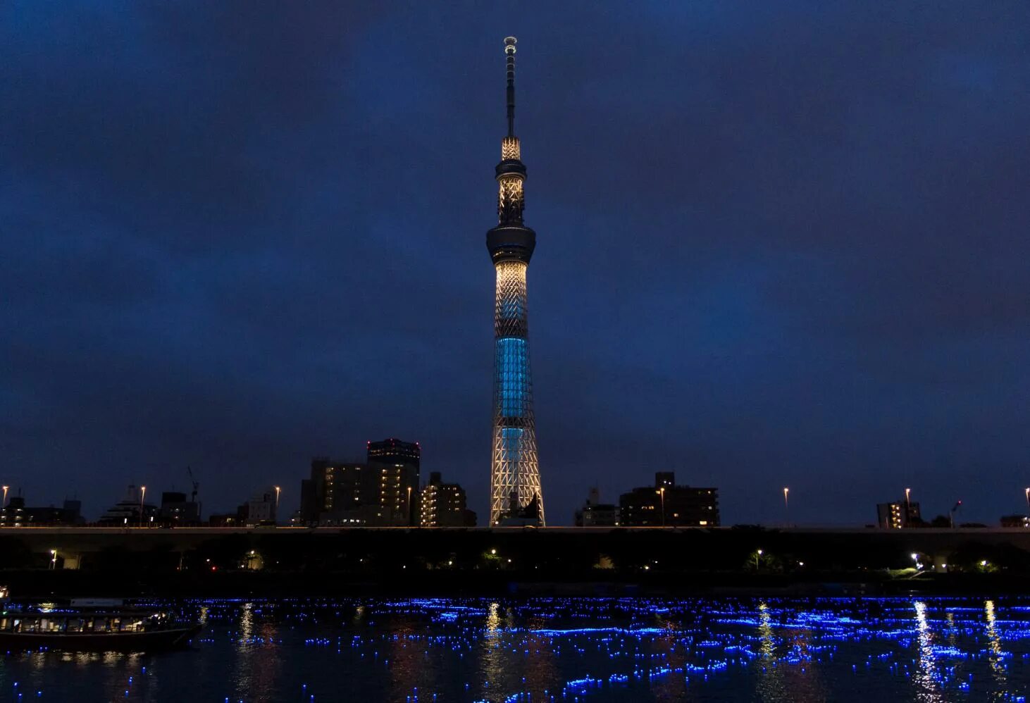 Башня Tokyo Skytree. Телебашня Tokyo Sky Tree,. Tokyo Sky Tree смотровая площадка. Небесное дерево Токио. Токийский мир