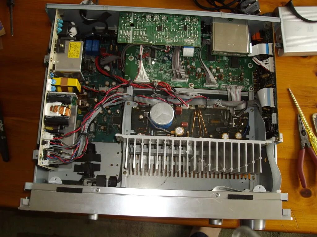 Бранка катич солнце ацтеков. Apogee da-1000. Аппарат для смешивания силикона. Mirakel 2000. Смеситель шулер зуботехнический.