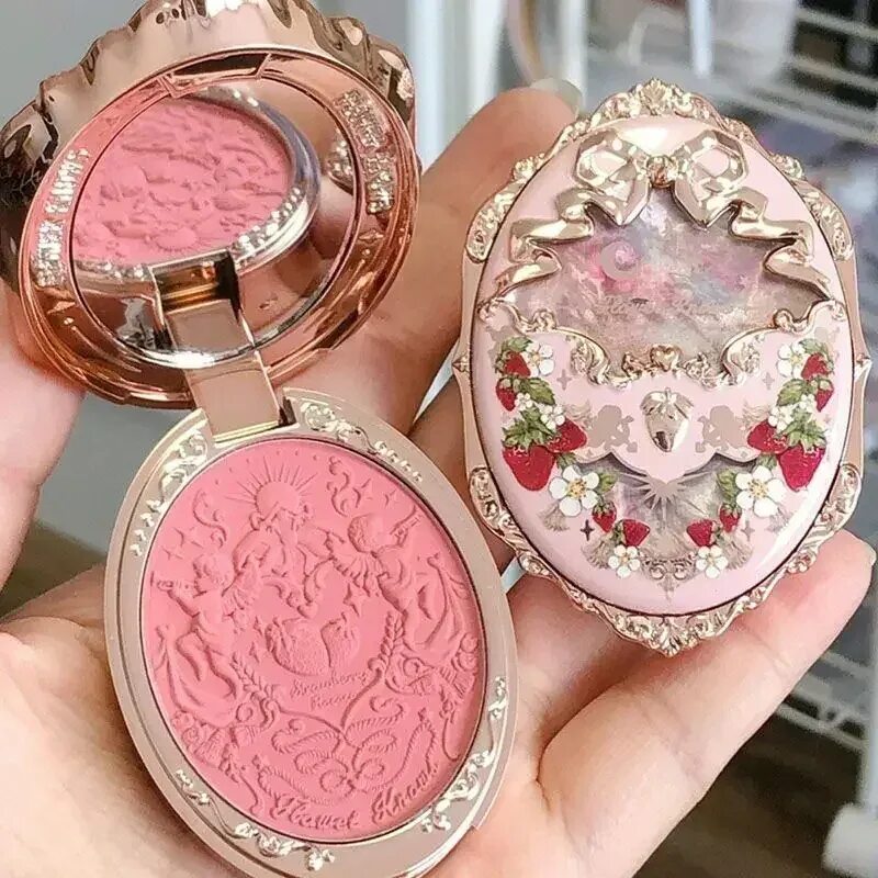 Strawberry rococo. Strawberry rococo косметика. flowers knows румяна. flower knows strawberry rococo blush. flower knows chocolate shop.