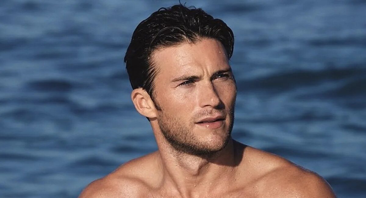 Вода скотта. Davidoff cool water for men реклама. Гиф хасбик в воде. Вода скотта. Скотт иствуд реклама.