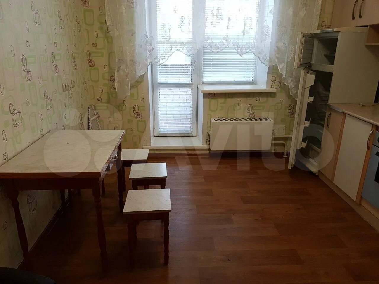 Снять однокомнатную квартиру без посредников в новосибирске. Дальняя 18 Вологда. Продается квартира кухня. Квартира 4 квадратных метра. Квартира 8 кв м.