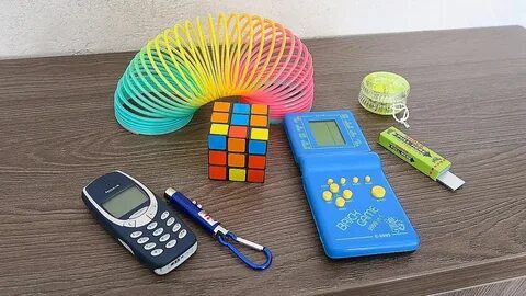 Игрушки 90х