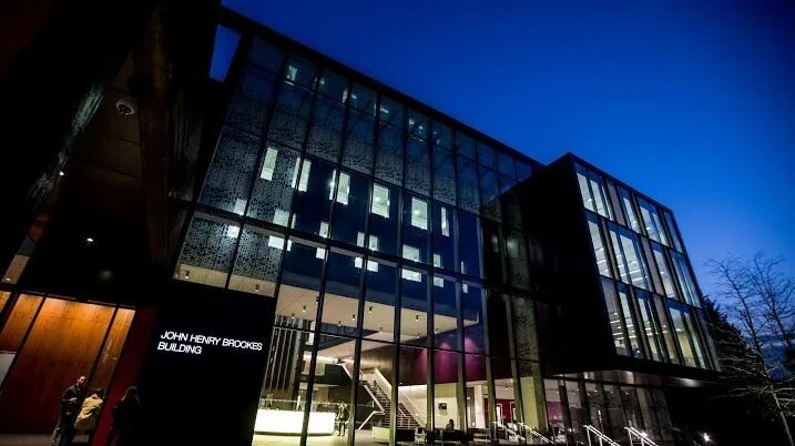 Oxford brookes university in tashkent. Oxford brookes university. Ташкент оксфорд брукс. Оксфордский университет брукса. Оксфорд брукс.
