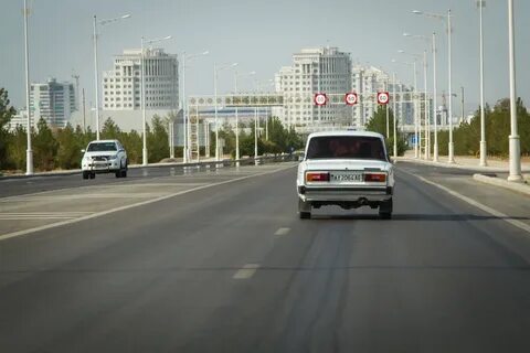 Почему в туркменистане запретили черные машины