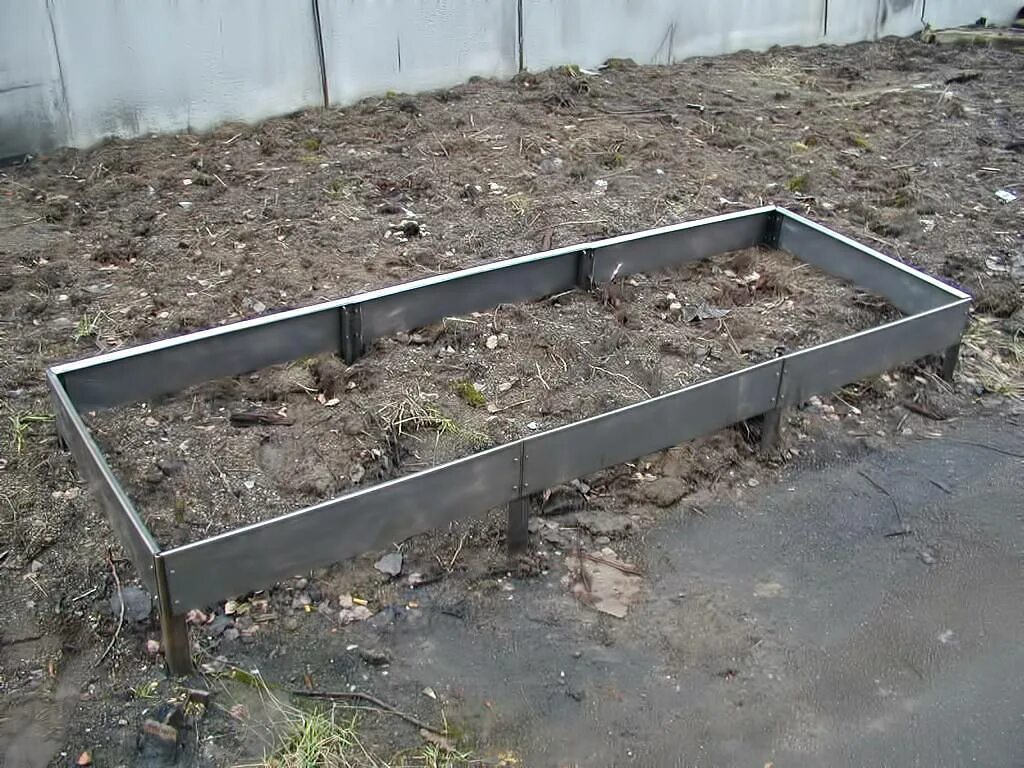 Грядки из шифера плоского своими руками пошаговая. Опалубка для грядок. опалубка металлическая для грядок. ограждения для грядок из шифера. ограждение для грядок из плоского шифера.