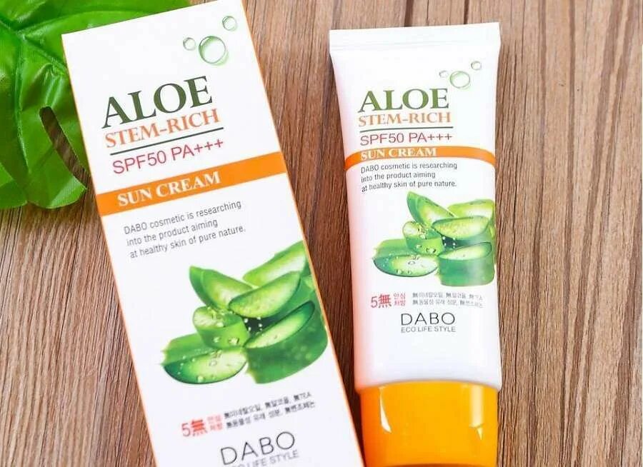 Spf 50 aloe. СПФ крем Dabo Aloe. Dabo солнцезащитный крем SPF 50 pa+++ White. Jocelyn СПФ С алоэ. Солнцезащитный крем Jocelyn с алоэ.