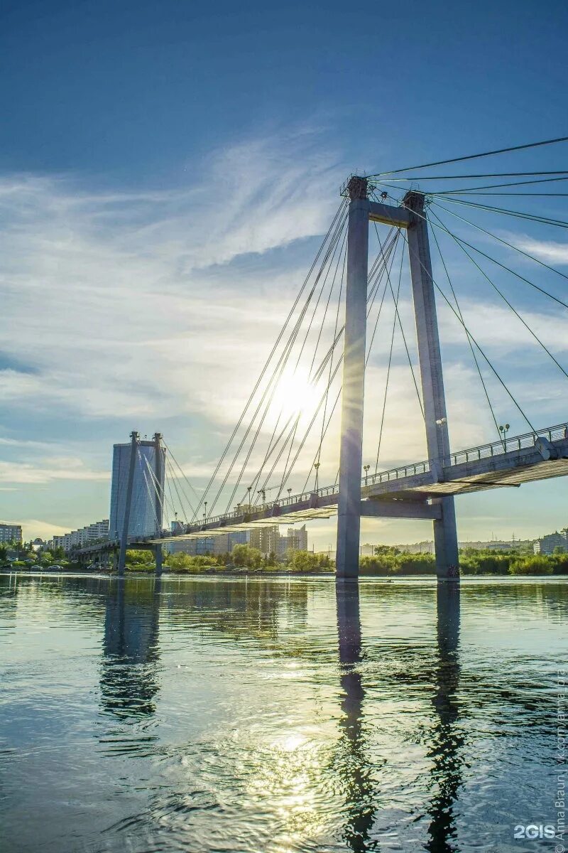 Пешеходный виноградовский мост красноярск. Вантовый мост красноярск. Виноградовский мост. Виноградовский мост. Виноградовский мост.