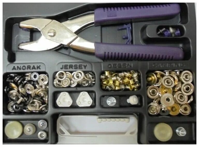 Инструмент 2280. Инструмент для установки металлических кнопок 15мм для одежды. Щипцы для кнопок. Установщик кнопок на одежду. Установщик кнопок на одежду.