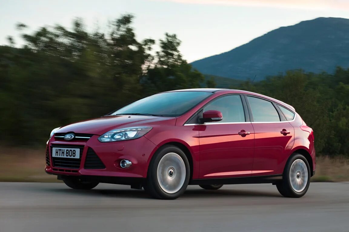 Ford Focus Hatchback. Форд фокус 2013 хэтчбек. Ford Focus 2012. Ford Focus 2011 хэтчбек.