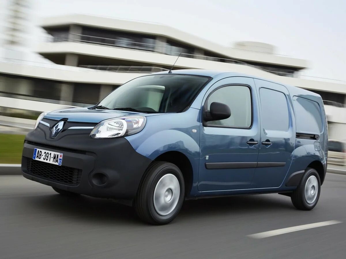 Renault большой. Renault Kangoo z.e 2011. Renault Kangoo Express 2012. Renault Kangoo 2014. 2013 Renault Kangoo Maxi.