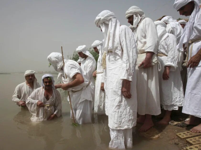 Сабиям это в исламе. Мусульманин. Врач на ближнем востоке. Жанетта тухаева. Мандеизм фото.