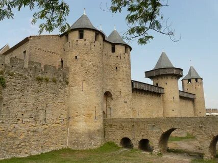 Building the castle