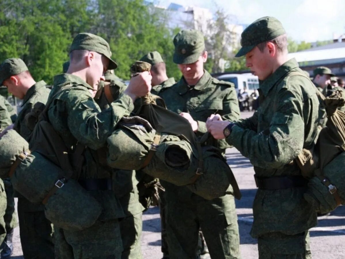 Военный. Военная мобилизация. Призыв резервистов. Российские военные. Можно отказаться от военных сборов