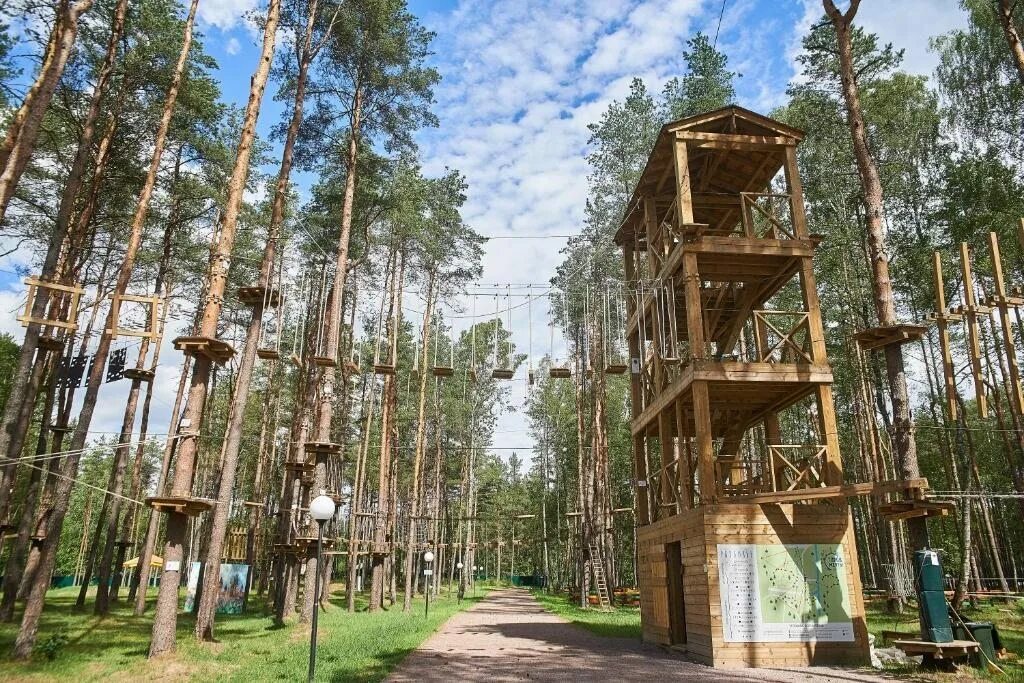 Веревочный парк в пскове. Парк раздолье веревочный парк. Веревочный парк в пскове. Верёвочный парк в пскове раздолье. Парк раздолье панда парк.
