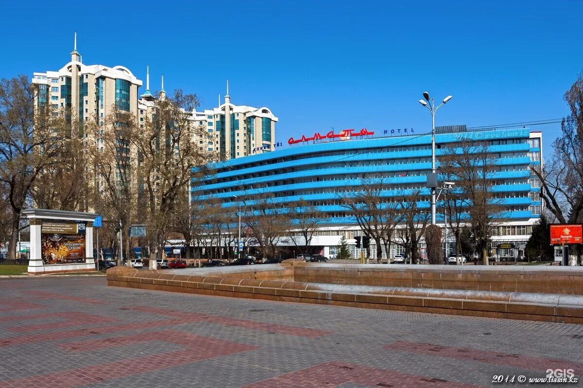 Almaty hotel. Алма-Ата отели. Гостиница Алма Ата. Алматы улица Кабанбай батыра 85 гостиница Алматы. Гостиница Алматы в Кабанбай.