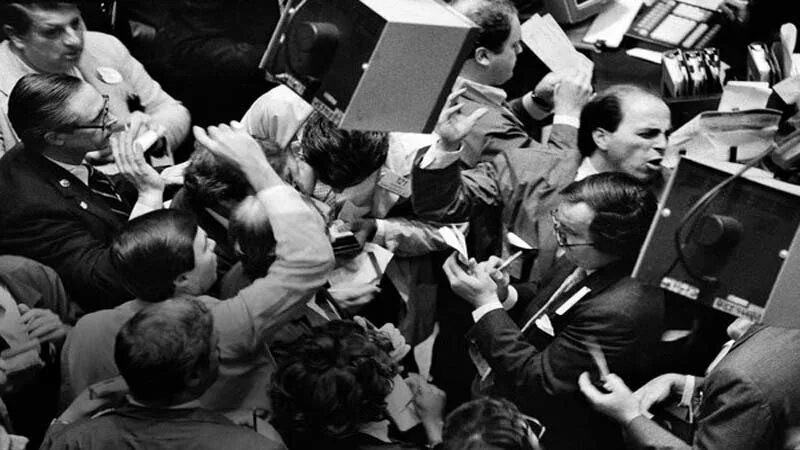 Крах уолл стрит 1987. Крах уолл стрит 2008. 19 октября 1987 черный понедельник. 19 октября 1987 черный понедельник. 19 октября 1987 черный понедельник.