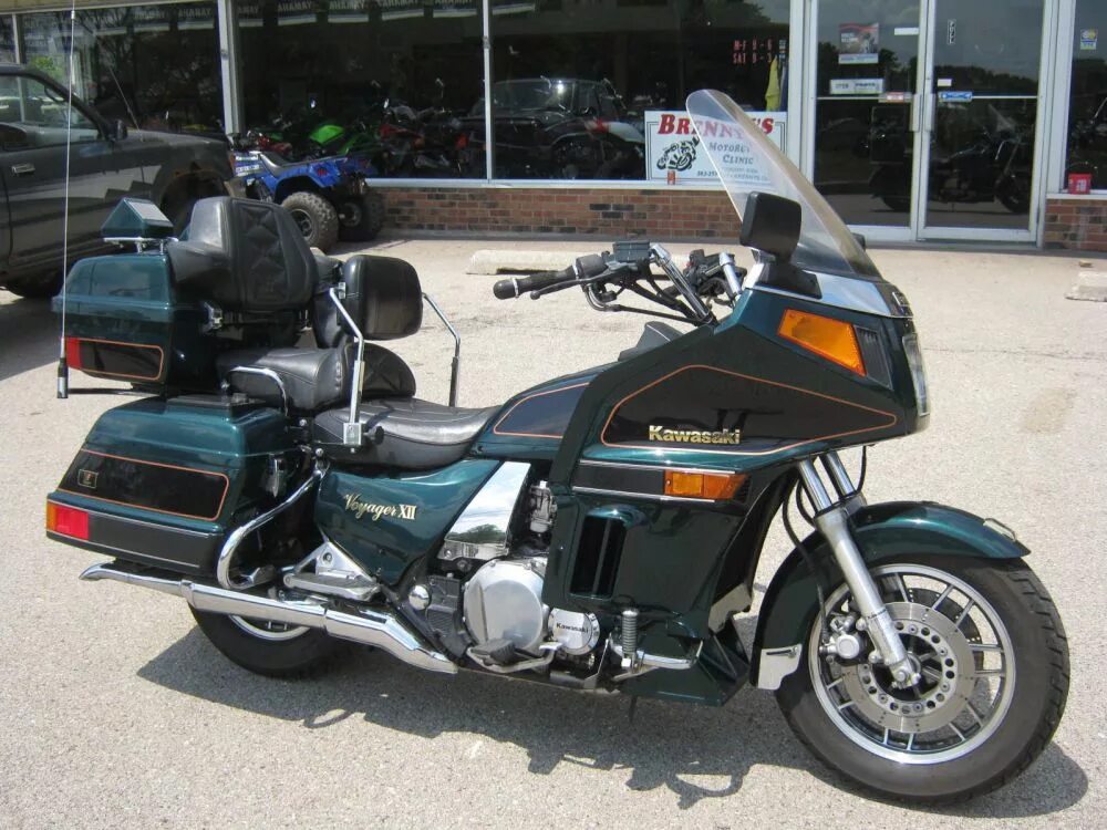 Кавасаки вояджер. Кавасаки вояджер. Кавасаки 1300 вояджер. Kawasaki zg1200 voyager. Kawasaki zg1200 voyager.